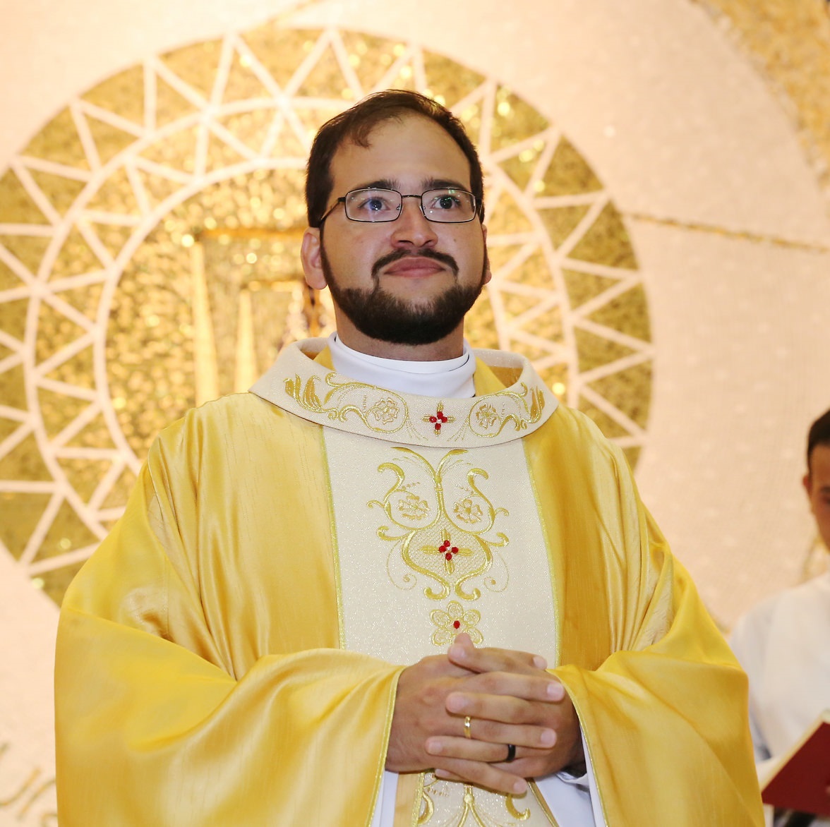Pe. Djonh Denys Souza dos Reis