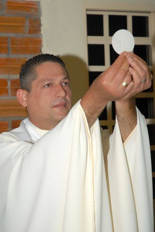 Pe. Olívio Gerônimo Júnior