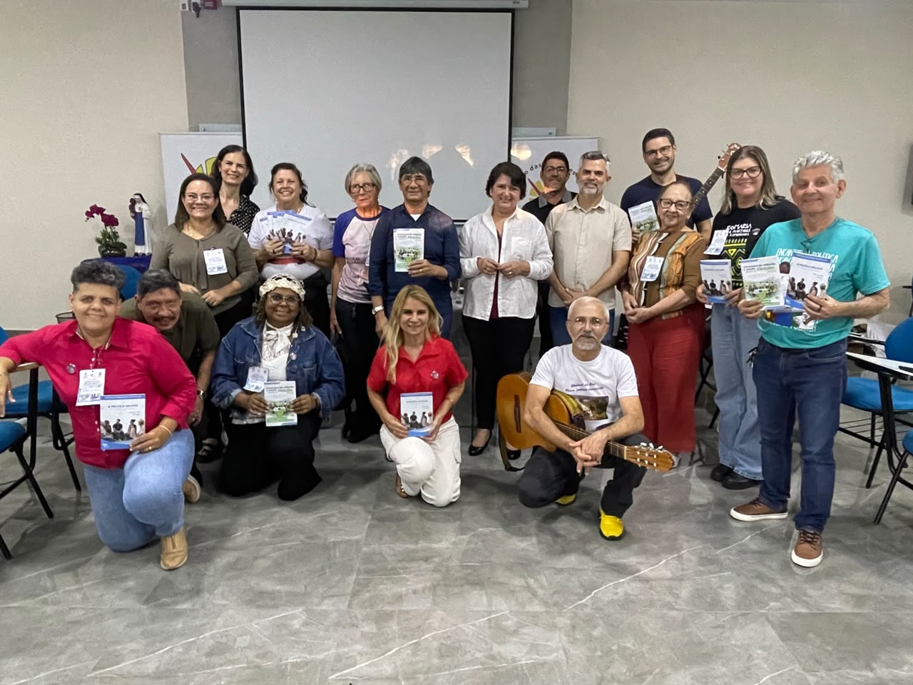 CONSELHO NACIONAL DO LAICATO DE LONDRINA PROMOVE FORMAÇÃO SOBRE CARTILHA DE ORIENTAÇÃO POLÍTICA