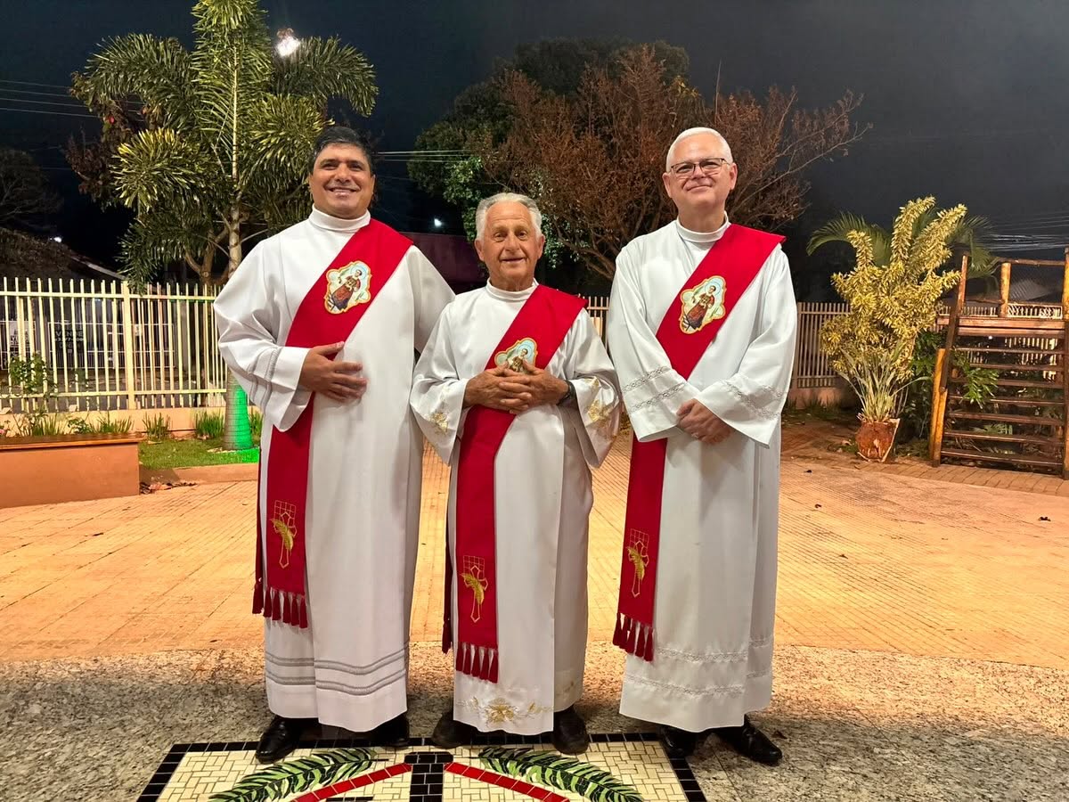 Santa Missa em homenagem ao Dia do Diácono