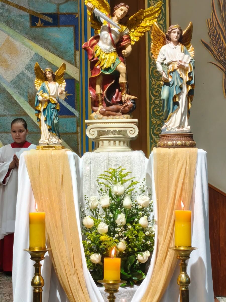 Santa Missa na Festa dos Santos Arcanjos