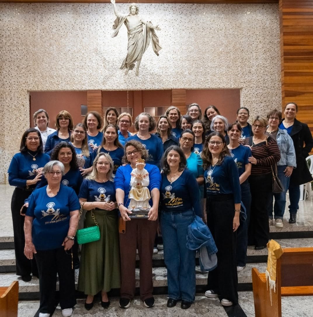 Celebração dos 2 anos do grupo Mães que Oram pelos filhos na comunidade.